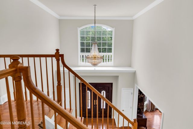 17 Diamond Hill Road, Marlboro, NJ 07746