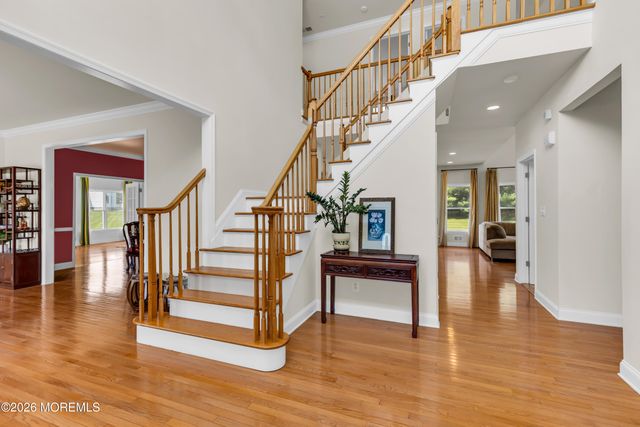 17 Diamond Hill Road, Marlboro, NJ 07746