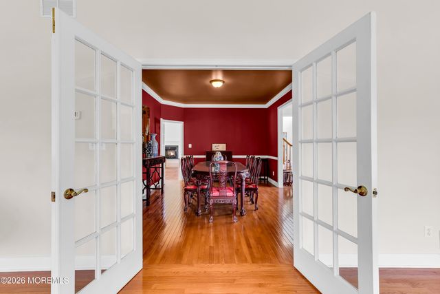17 Diamond Hill Road, Marlboro, NJ 07746