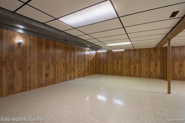 14159 Ivanhoe Drive, Warren, MI 48088