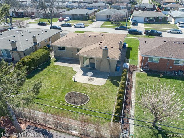 14159 Ivanhoe Drive, Warren, MI 48088