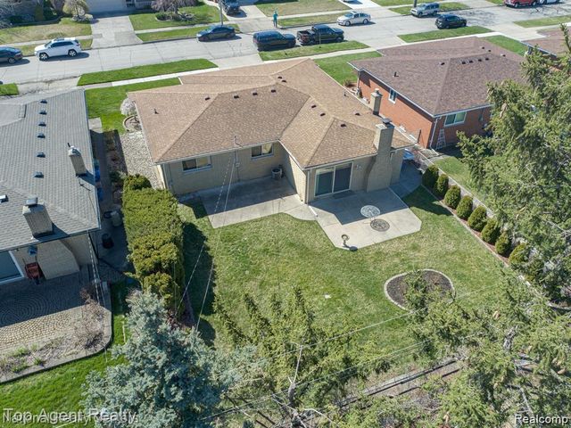 14159 Ivanhoe Drive, Warren, MI 48088