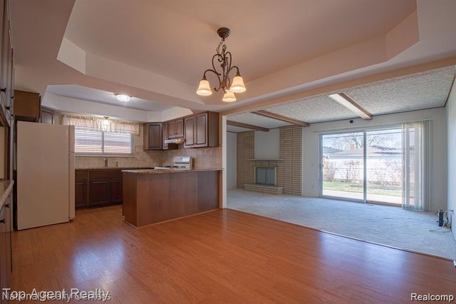 14159 Ivanhoe Drive, Warren, MI 48088