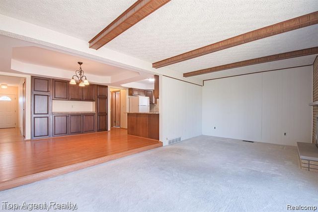 14159 Ivanhoe Drive, Warren, MI 48088