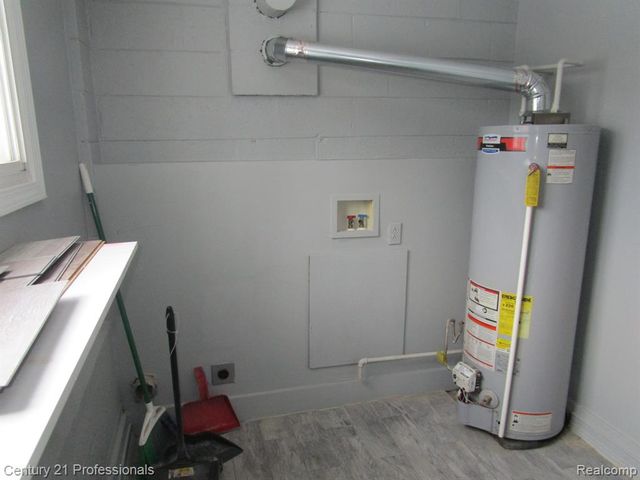 22811 Purdue Avenue, Farmington, MI 48336