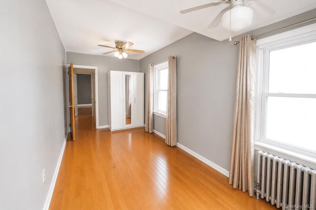 937 N 7th Street, New Hyde Park, NY 11040