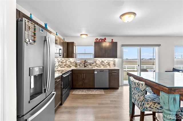 554 Summer Glen Lane, St Charles, MO 63301