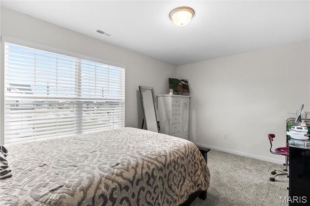 554 Summer Glen Lane, St Charles, MO 63301