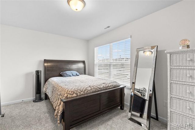 554 Summer Glen Lane, St Charles, MO 63301