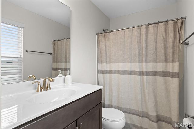 554 Summer Glen Lane, St Charles, MO 63301