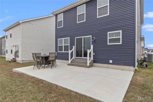 554 Summer Glen Lane, St Charles, MO 63301