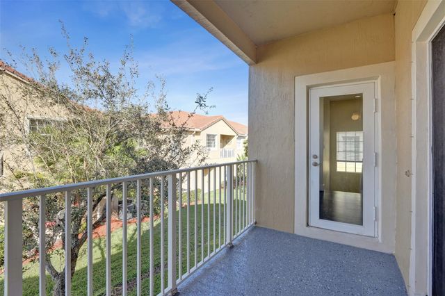 9075 Plymouth Place 9075, Tamarac, FL 33321