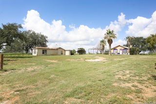 10705 N State Hwy 16, Poteet, TX 78065