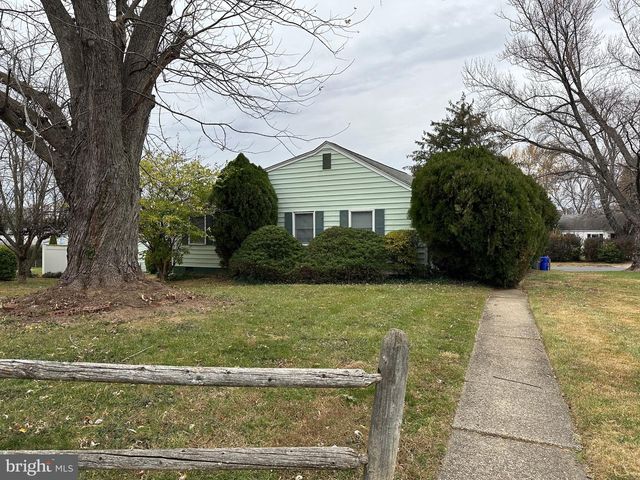 7600 LISLE AVE, Falls Church, VA 22043