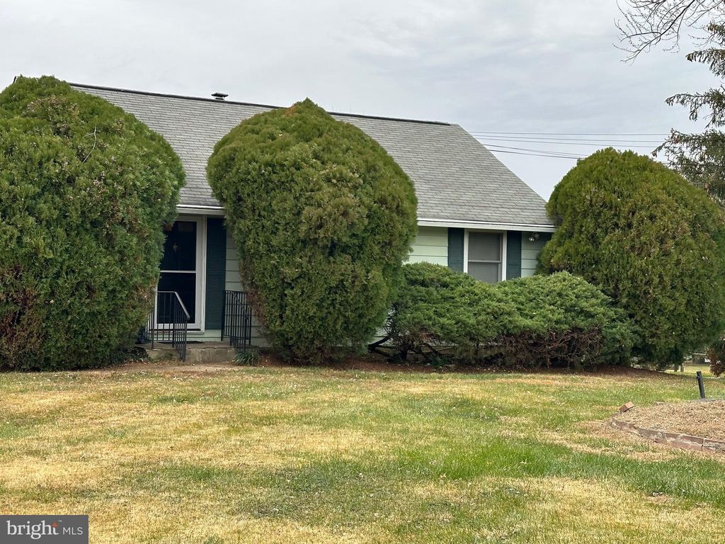 7600 LISLE AVE, Falls Church, VA 22043