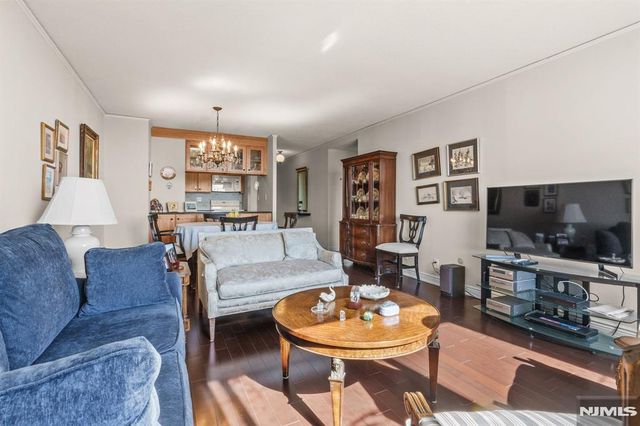 770 Anderson Avenue 14C, Cliffside Park, NJ 07010