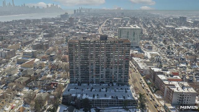 770 Anderson Avenue 14C, Cliffside Park, NJ 07010