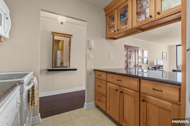 770 Anderson Avenue 14C, Cliffside Park, NJ 07010