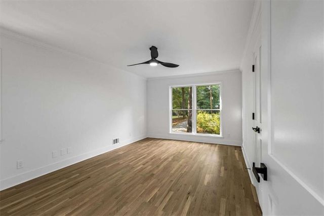 8920 Huntcliff Trce, Atlanta, GA 30350