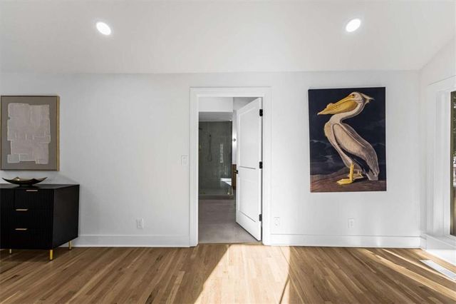 8920 Huntcliff Trce, Atlanta, GA 30350