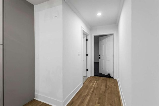 8920 Huntcliff Trce, Atlanta, GA 30350