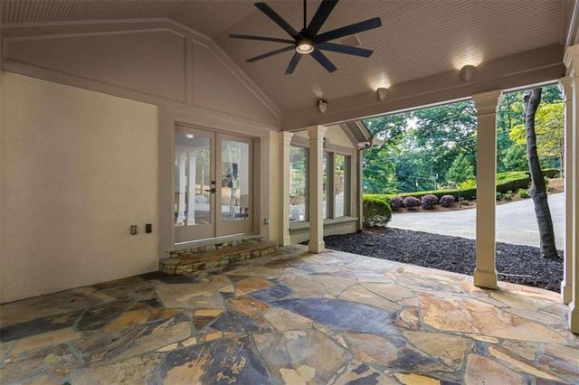 8920 Huntcliff Trce, Atlanta, GA 30350