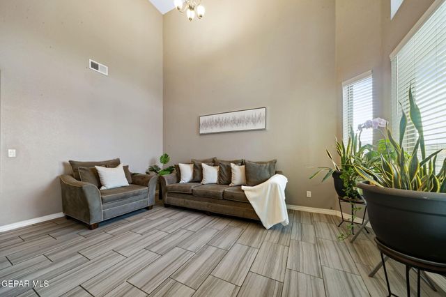 282 ULSHAW Street, El Paso, TX 79928