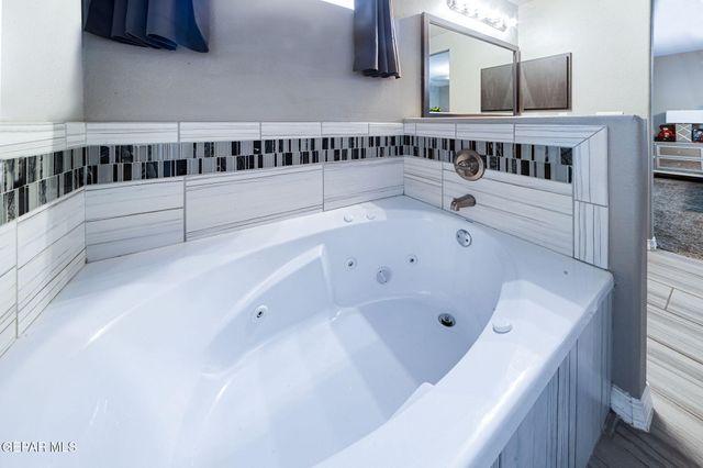 282 ULSHAW Street, El Paso, TX 79928