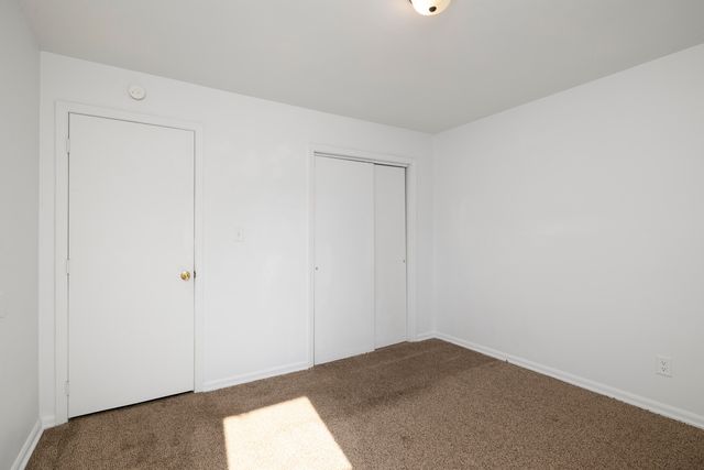 1632 W Berkeley Street, Springfield, MO 65807