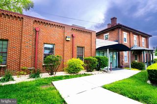 2569 WALNUT STREET, Harrisburg, PA 17103