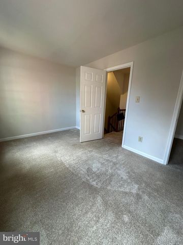 529 COLECROFT CT, Alexandria, VA 22314