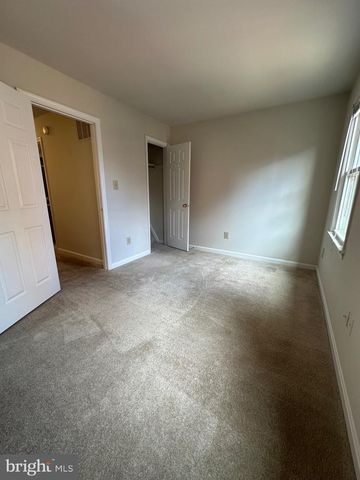 529 COLECROFT CT, Alexandria, VA 22314