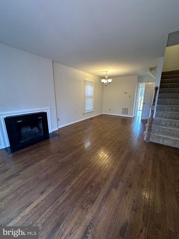529 COLECROFT CT, Alexandria, VA 22314