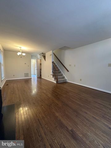 529 COLECROFT CT, Alexandria, VA 22314