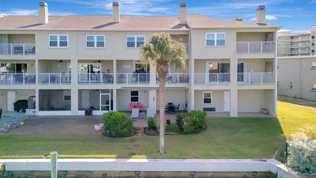 152 117TH AVENUE 2, Treasure Island, FL 33706