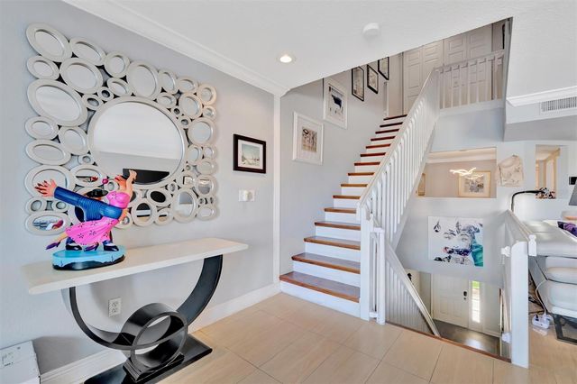 152 117TH AVENUE 2, Treasure Island, FL 33706