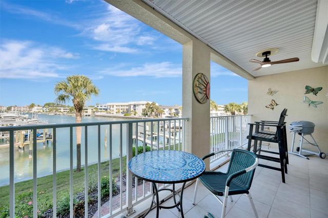 152 117TH AVENUE 2, Treasure Island, FL 33706