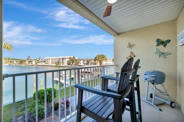 152 117TH AVENUE 2, Treasure Island, FL 33706