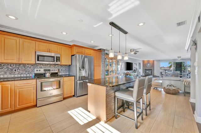 152 117TH AVENUE 2, Treasure Island, FL 33706