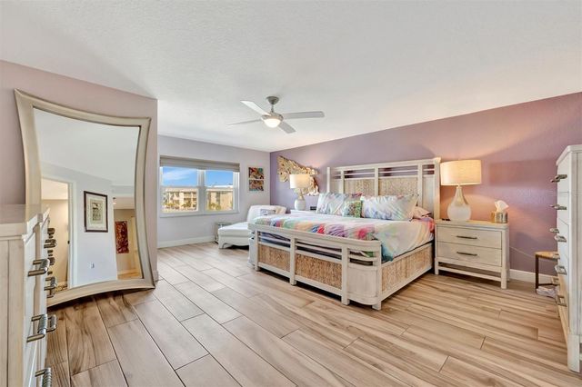 152 117TH AVENUE 2, Treasure Island, FL 33706