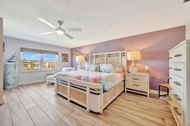 152 117TH AVENUE 2, Treasure Island, FL 33706