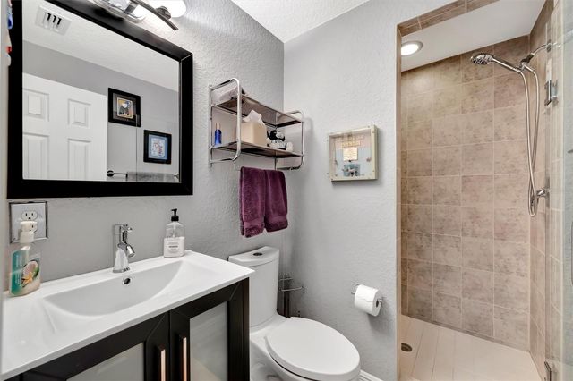 152 117TH AVENUE 2, Treasure Island, FL 33706