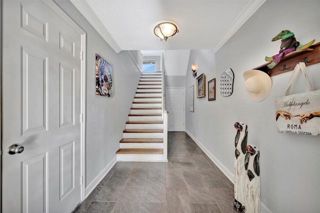 152 117TH AVENUE 2, Treasure Island, FL 33706