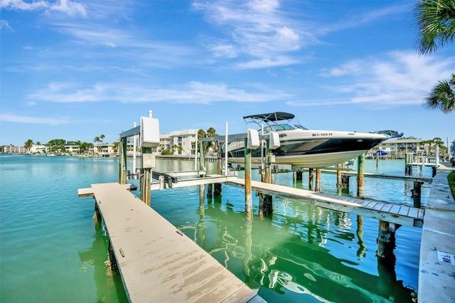 152 117TH AVENUE 2, Treasure Island, FL 33706