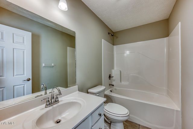 411 East Cottage Avenue, Elizabethton, TN 37643