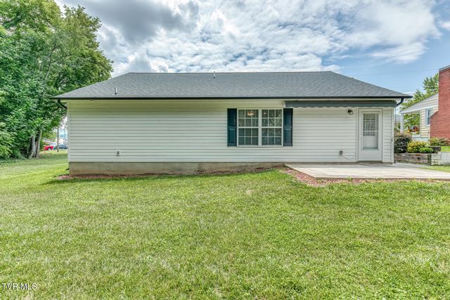 411 East Cottage Avenue, Elizabethton, TN 37643