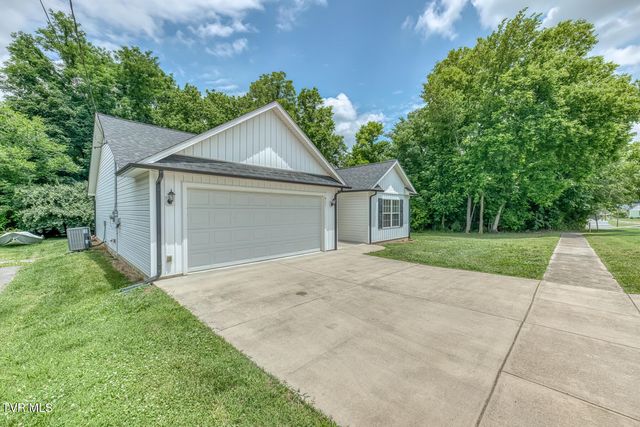 411 East Cottage Avenue, Elizabethton, TN 37643