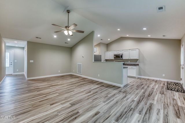 411 East Cottage Avenue, Elizabethton, TN 37643