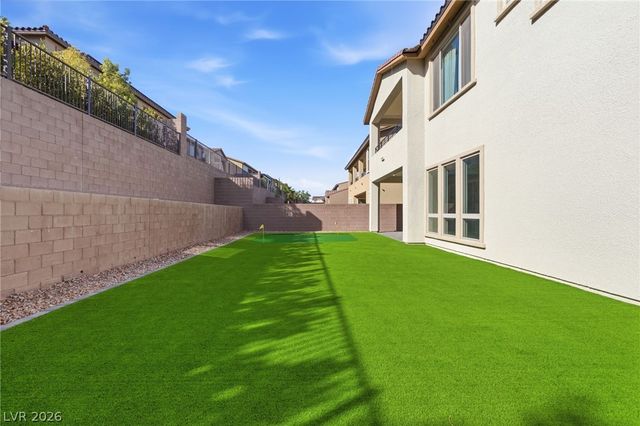 195 Cactus Sunrise Street, Las Vegas, NV 89138