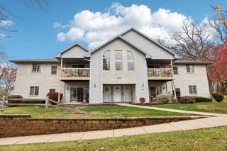 9312 W Loomis ROAD #4, Franklin, WI 53132